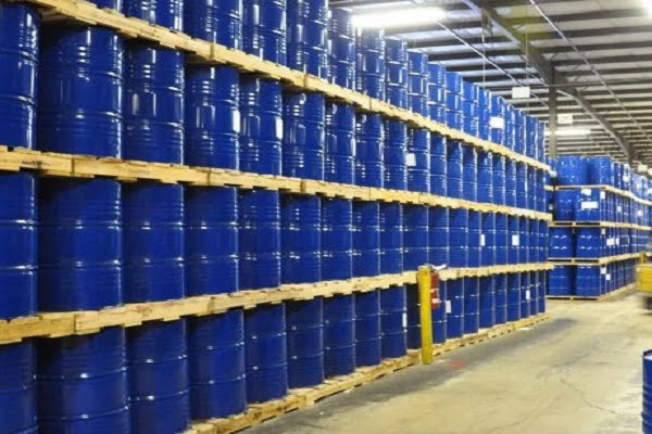 Cung cấp và phân phối các loại hóa chất công nghiệp , vệ sinh làm sạch thiết bị